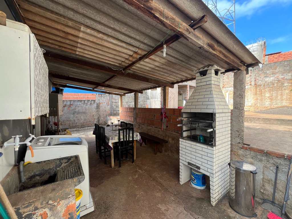 Casa em Agudos, no bairro Jardim Santa Angelina