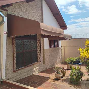 Casa em Agudos, bairro Vila Andreotti