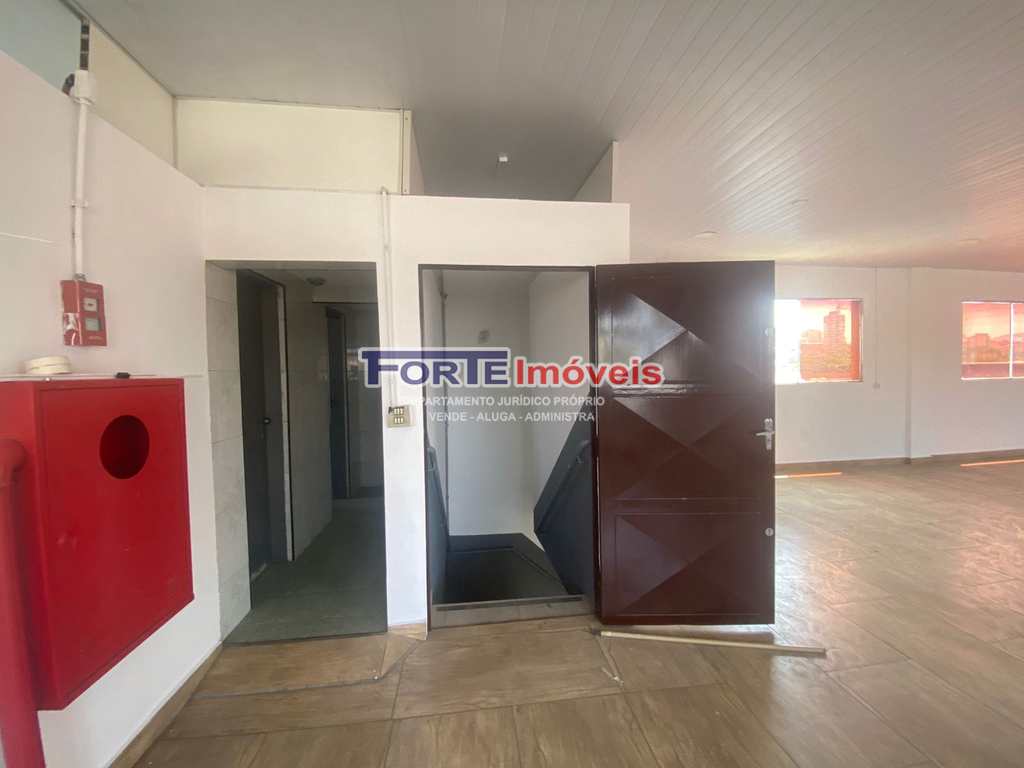 Prédio Comercial em São Paulo, no bairro Casa Verde Média