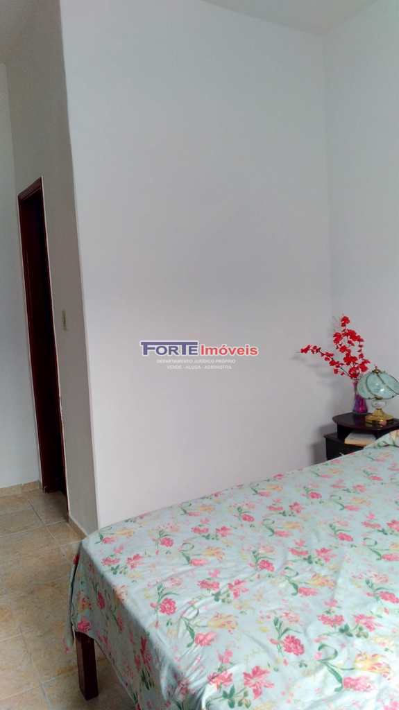Casa em Praia Grande, no bairro Tupi