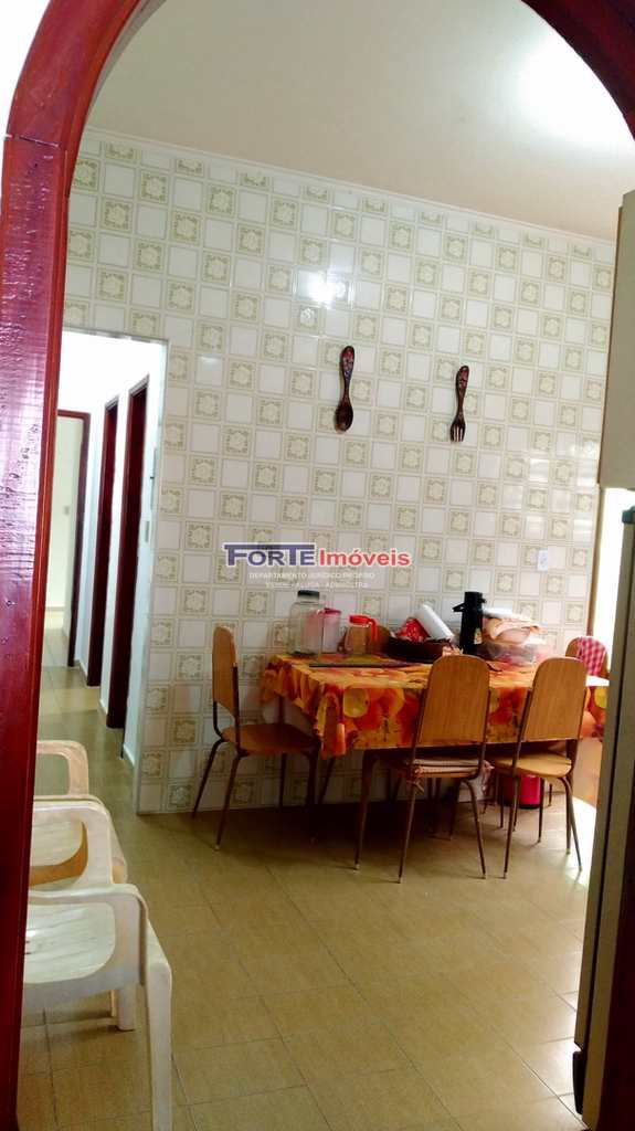 Casa em Praia Grande, no bairro Tupi