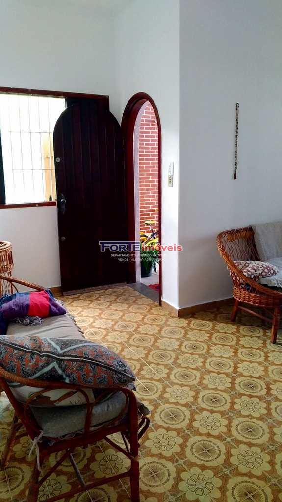 Casa em Praia Grande, no bairro Tupi