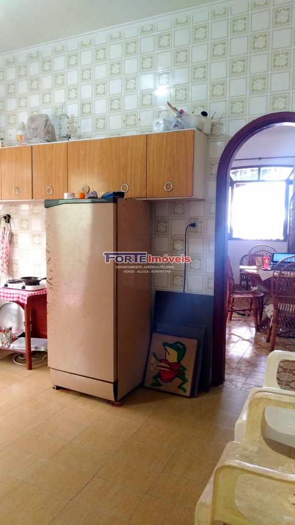 Casa em Praia Grande, no bairro Tupi