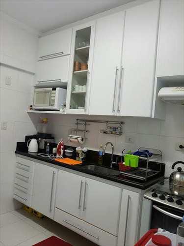 Apartamento, código 131100 em São Vicente, bairro Parque Bitaru