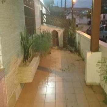 Sobrado em São Vicente, bairro Catiapoa