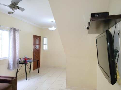 Casa, código 1001591791 em São Vicente, bairro Vila Voturua