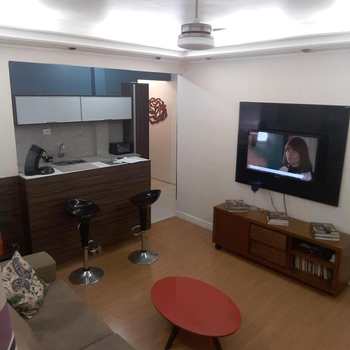 Apartamento em São Vicente, bairro Centro