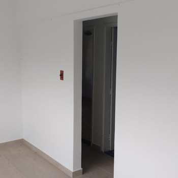 Apartamento em São Vicente, bairro Catiapoa