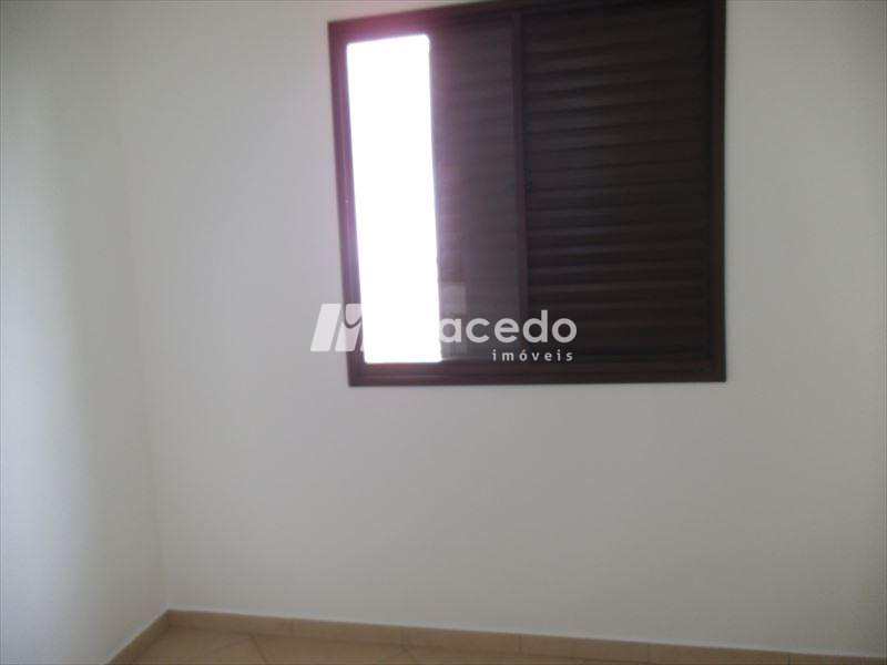 Apartamento em São Paulo, no bairro Jardim Mangalot