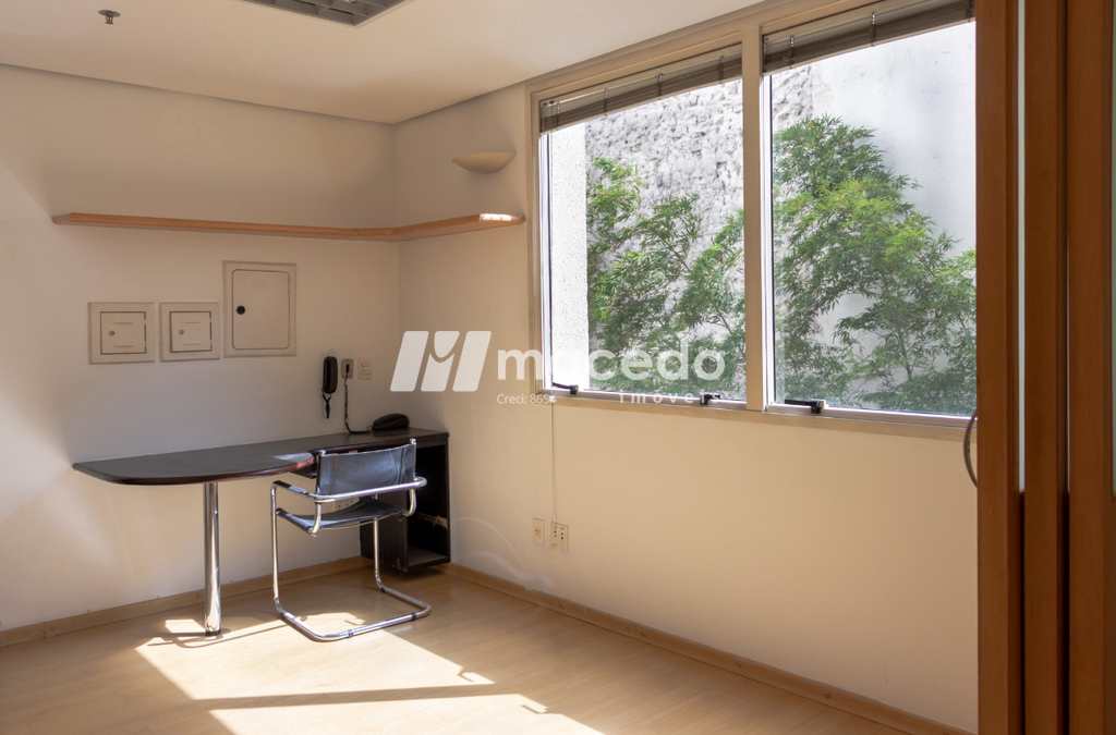 Conjunto Comercial em São Paulo, no bairro Perdizes