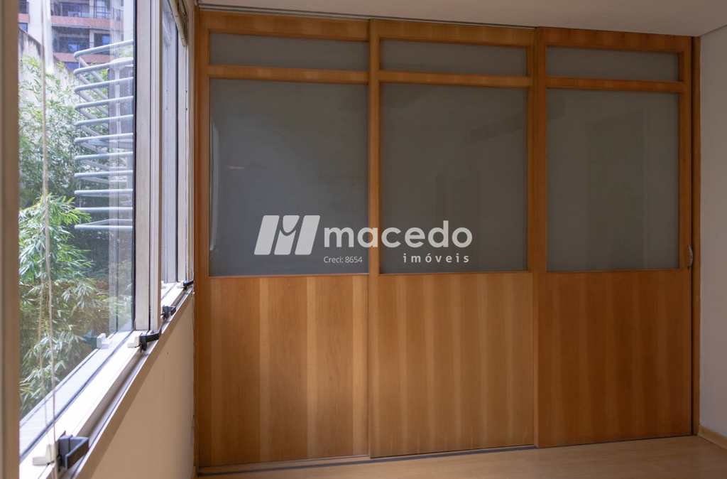 Conjunto Comercial em São Paulo, no bairro Perdizes