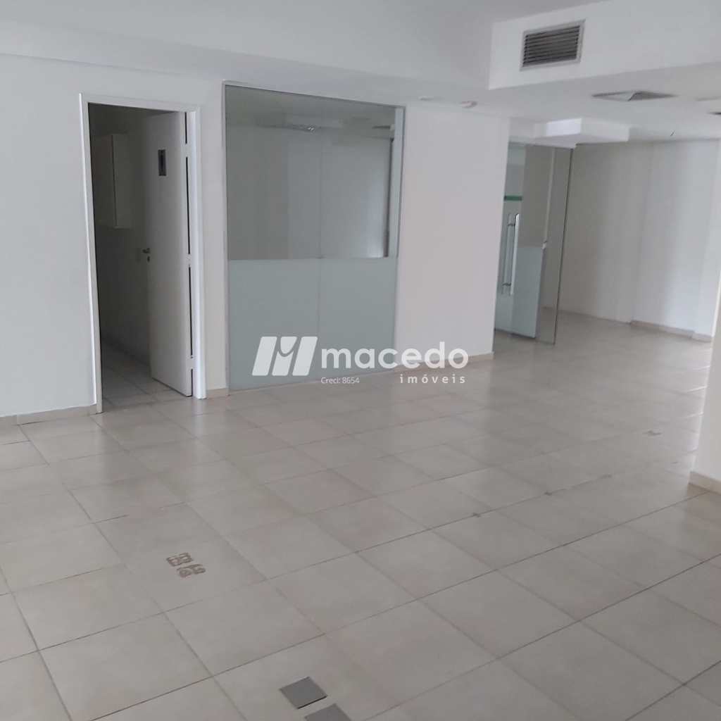 Conjunto Comercial em São Paulo, no bairro Jardim Paulistano