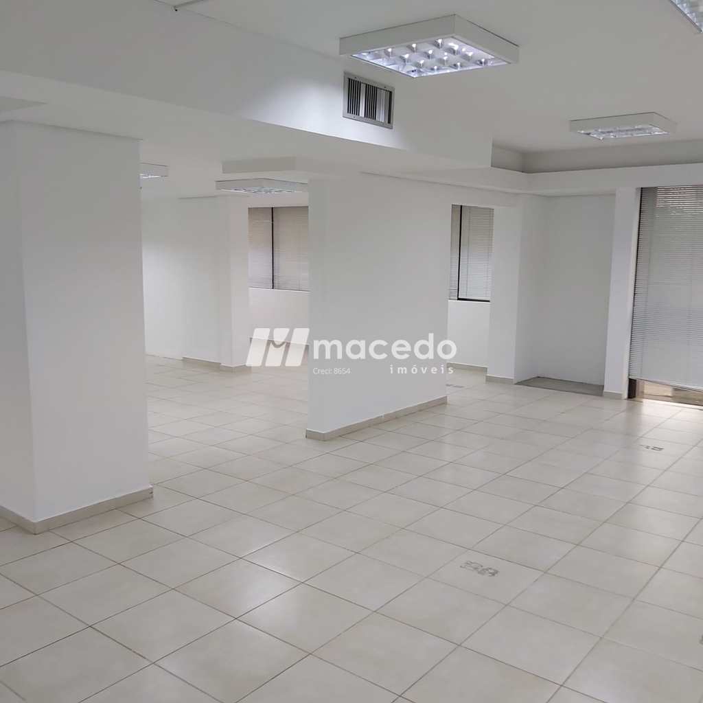 Conjunto Comercial em São Paulo, no bairro Jardim Paulistano