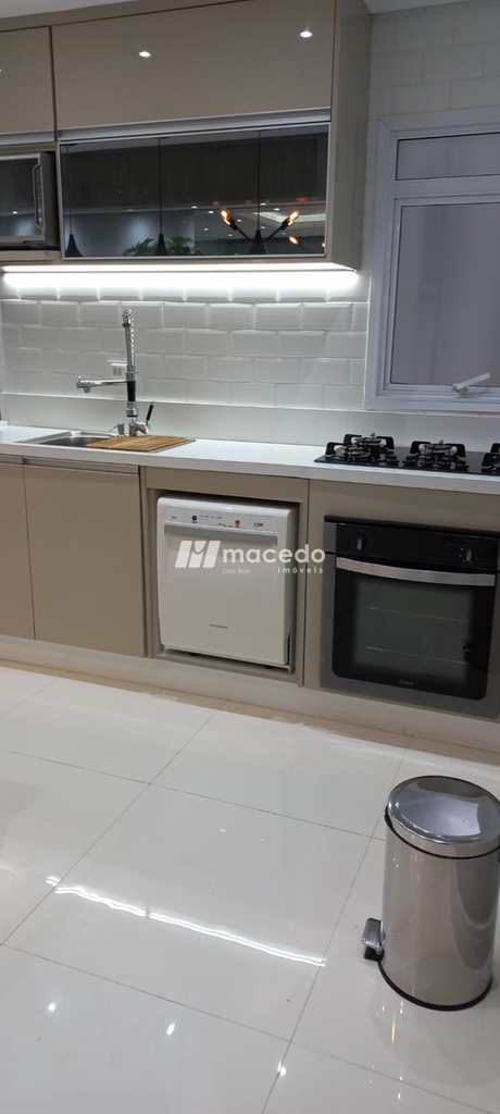 Apartamento em São Paulo, no bairro Alto de Pinheiros