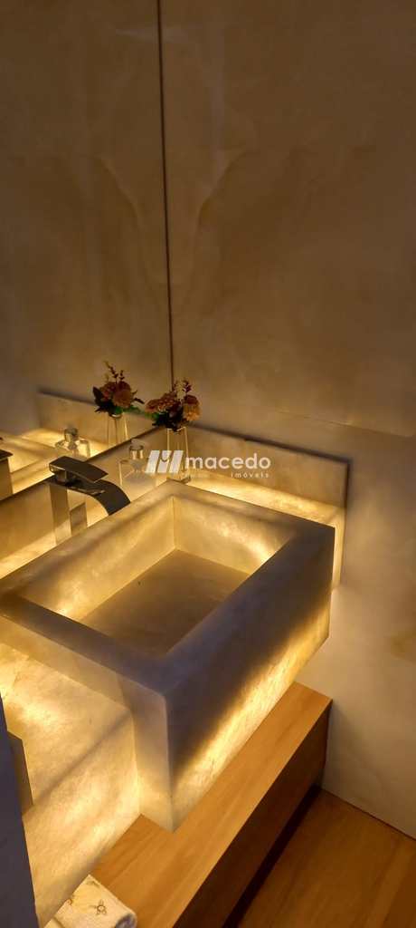 Apartamento em São Paulo, no bairro Alto de Pinheiros