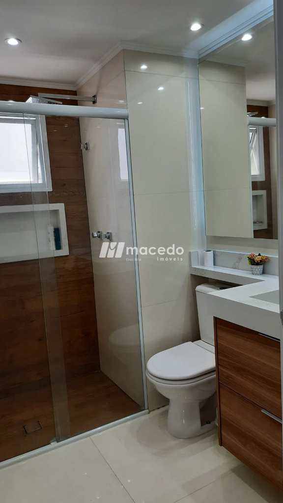 Apartamento em São Paulo, no bairro Alto de Pinheiros