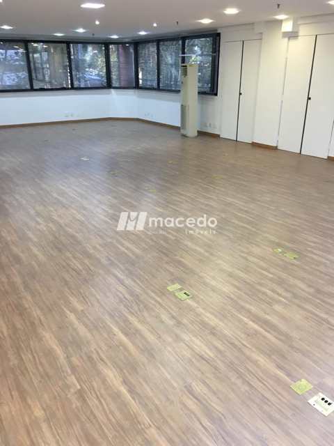Conjunto Comercial em São Paulo, no bairro Brooklin Paulista