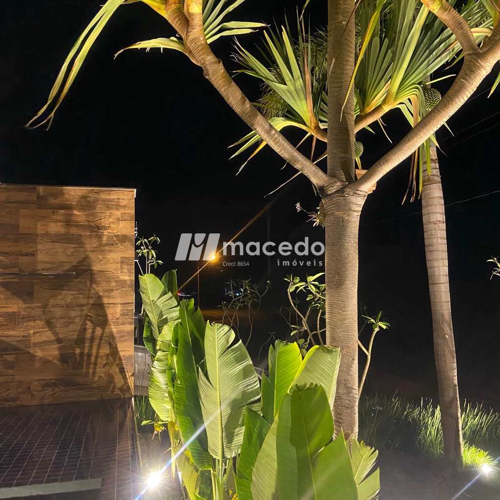 Casa de Condomínio em Pardinho, no bairro Centro