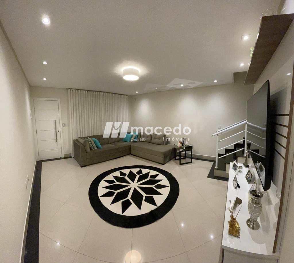 Sobrado em São Paulo, no bairro City América