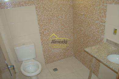 Casa em São Vicente, no bairro Vila Mateo Bei