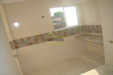 Casa em São Vicente, no bairro Vila Mateo Bei