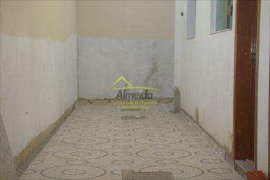 Casa em São Vicente, no bairro Vila Mateo Bei