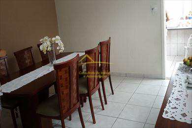 Casa em Cubatão, no bairro Vila Nova