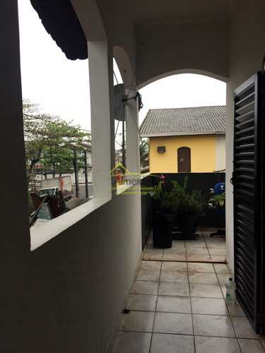 Sobrado, código 685 em Cubatão, bairro Vila Ponte Nova