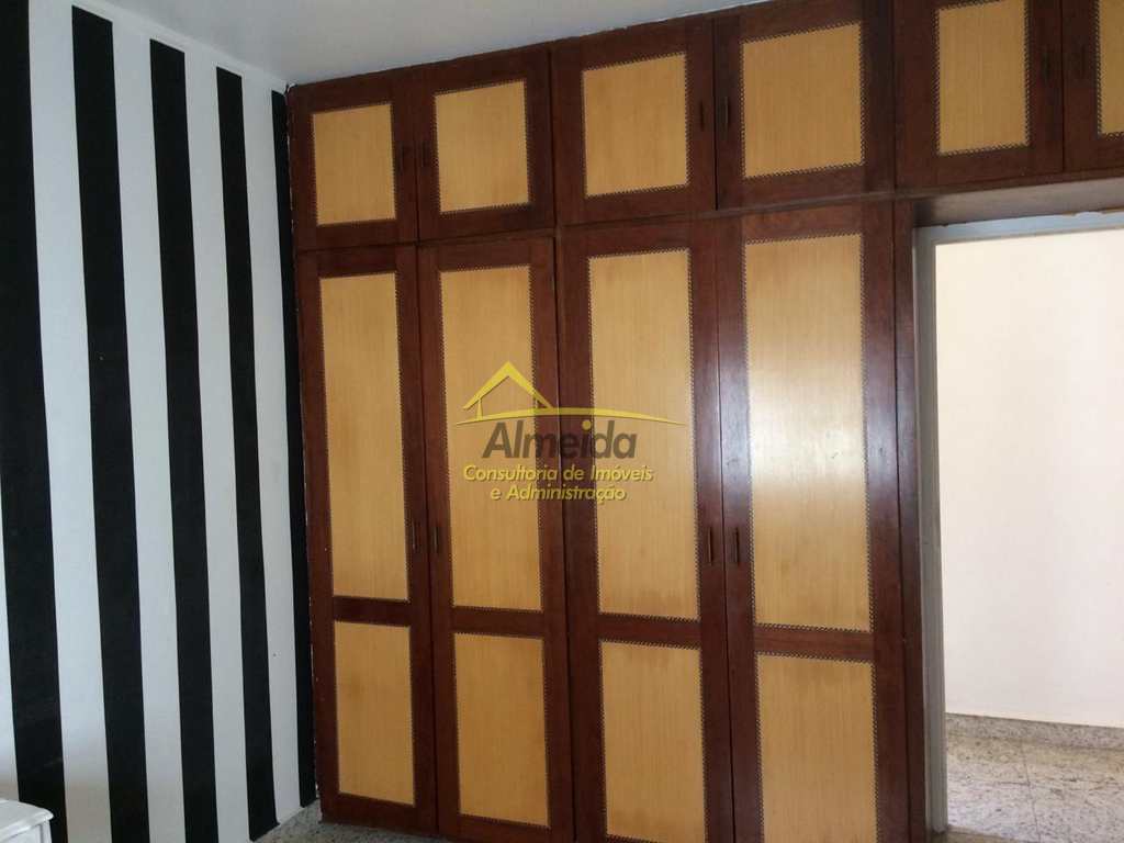 Sobrado em Santos, no bairro Ponta da Praia