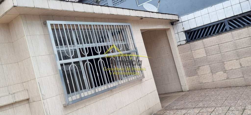 Casa em Cubatão, no bairro Jardim São Francisco