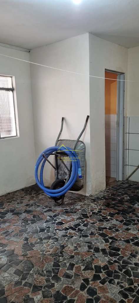 Casa em Cubatão, no bairro Jardim São Francisco