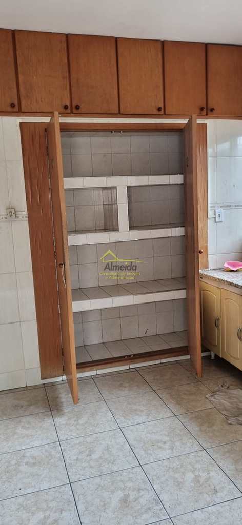 Casa em Cubatão, no bairro Jardim São Francisco