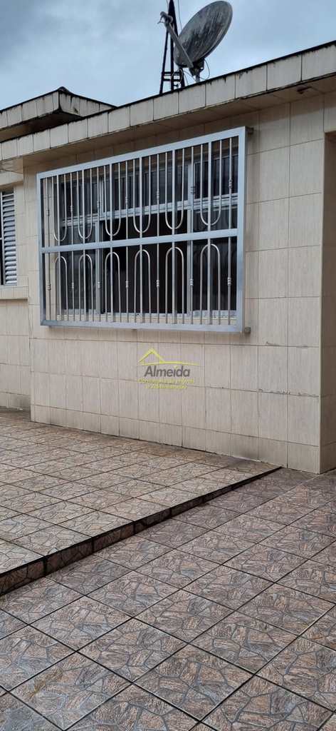 Casa em Cubatão, no bairro Jardim São Francisco