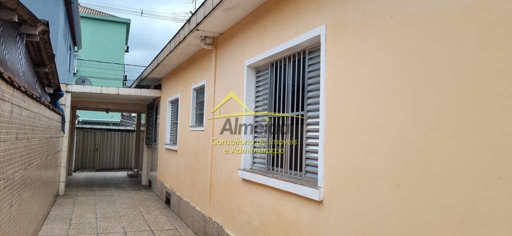 Casa em Cubatão, no bairro Jardim São Francisco
