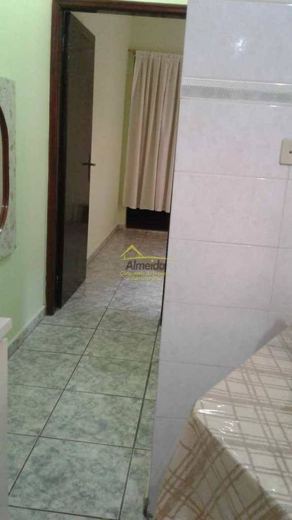 Casa em Cubatão, no bairro Vila Caraguata