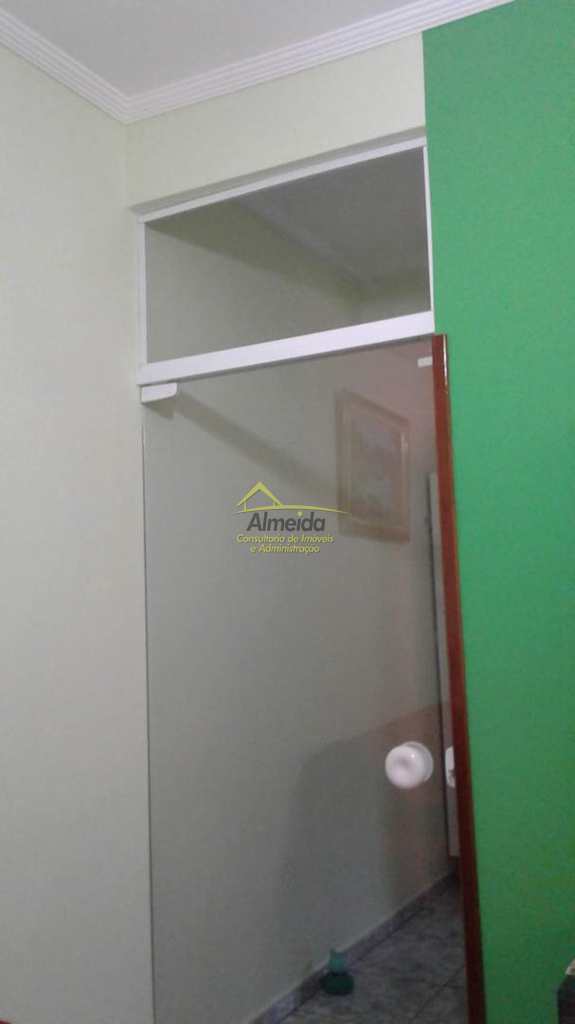 Casa em Cubatão, no bairro Vila Caraguata