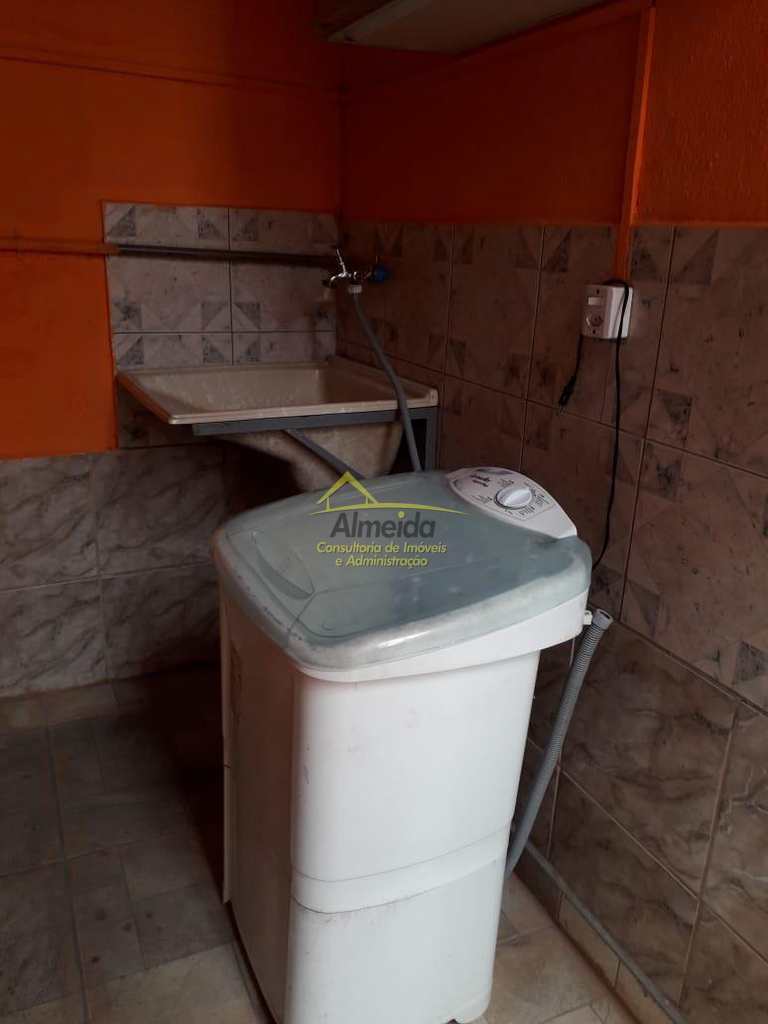 Casa em Cubatão, no bairro Vila Caraguata