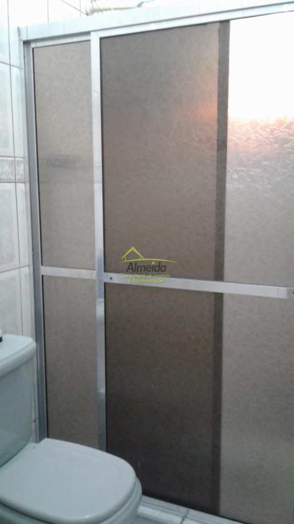 Casa em Cubatão, no bairro Vila Caraguata