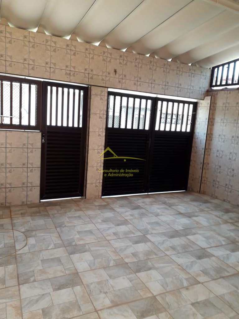 Casa em Cubatão, no bairro Vila Caraguata