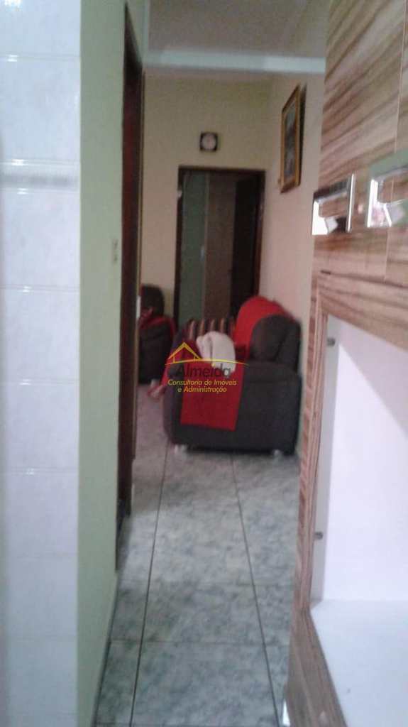 Casa em Cubatão, no bairro Vila Caraguata