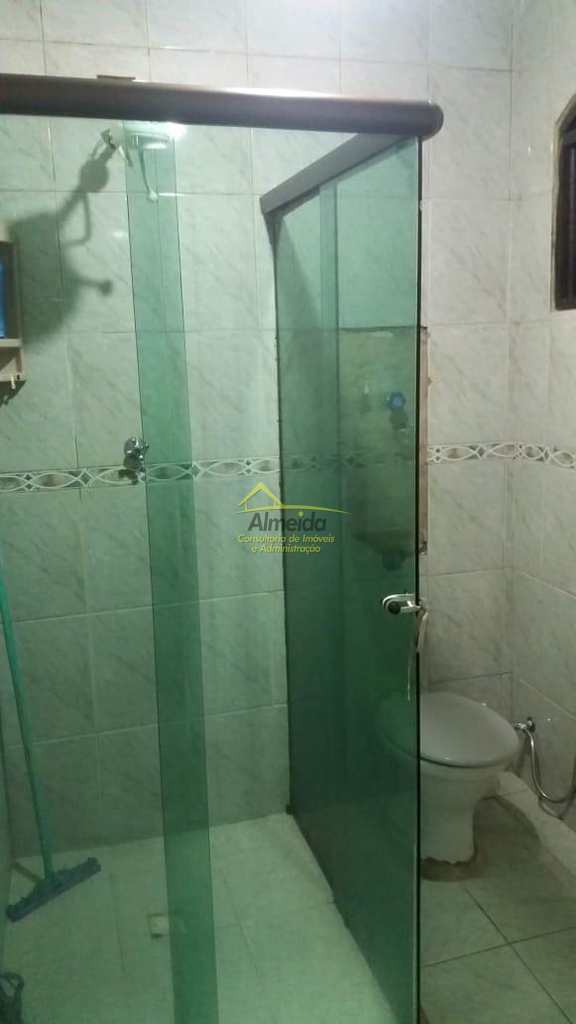 Casa em São Vicente, no bairro Vila Nossa Senhora de Fátima