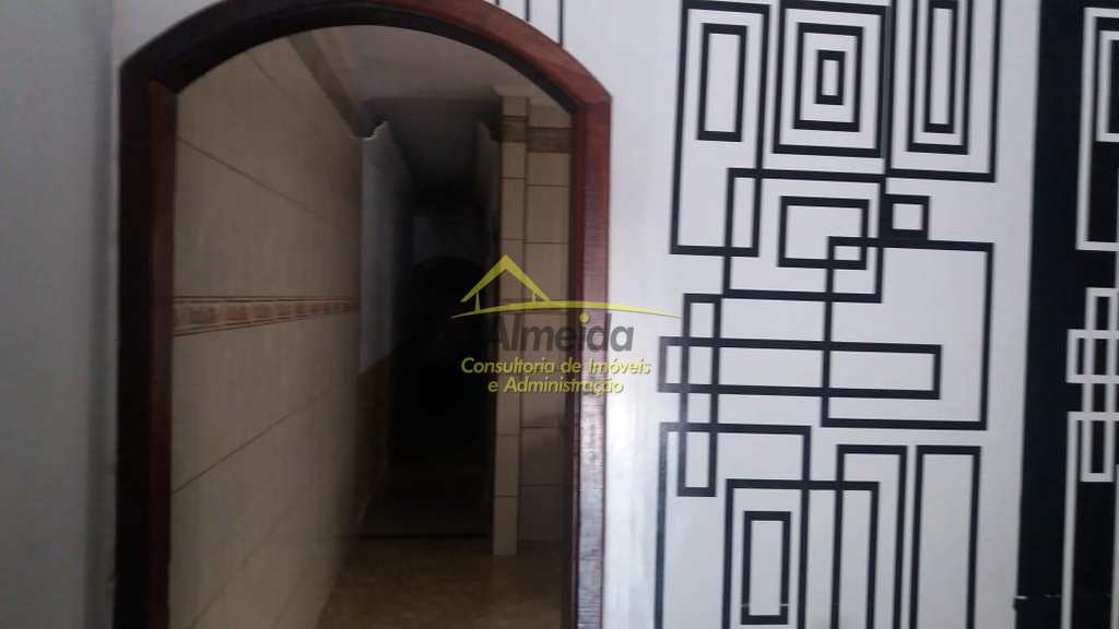 Casa em São Vicente, no bairro Vila Nossa Senhora de Fátima