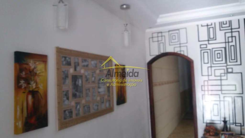 Casa em São Vicente, no bairro Vila Nossa Senhora de Fátima