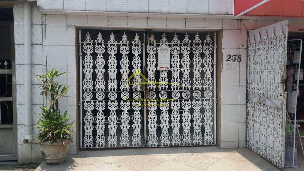 Casa em São Vicente, no bairro Vila Nossa Senhora de Fátima
