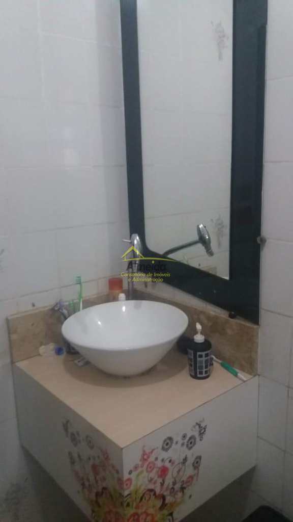Casa em São Vicente, no bairro Vila Nossa Senhora de Fátima