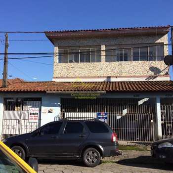 Sobrado em Cubatão, bairro Vila Nova