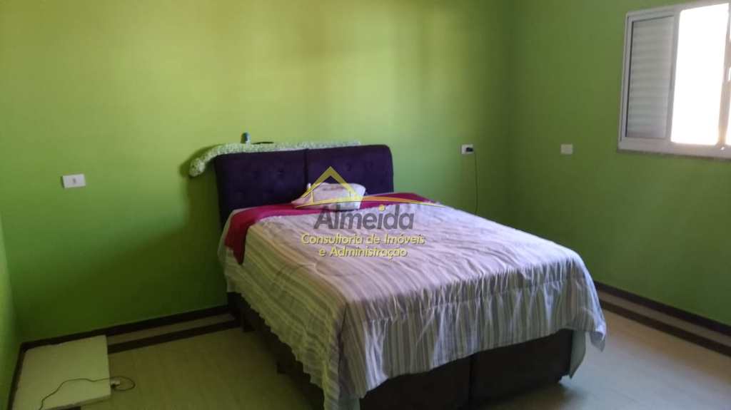 Casa em Cubatão, no bairro Parque São Luis
