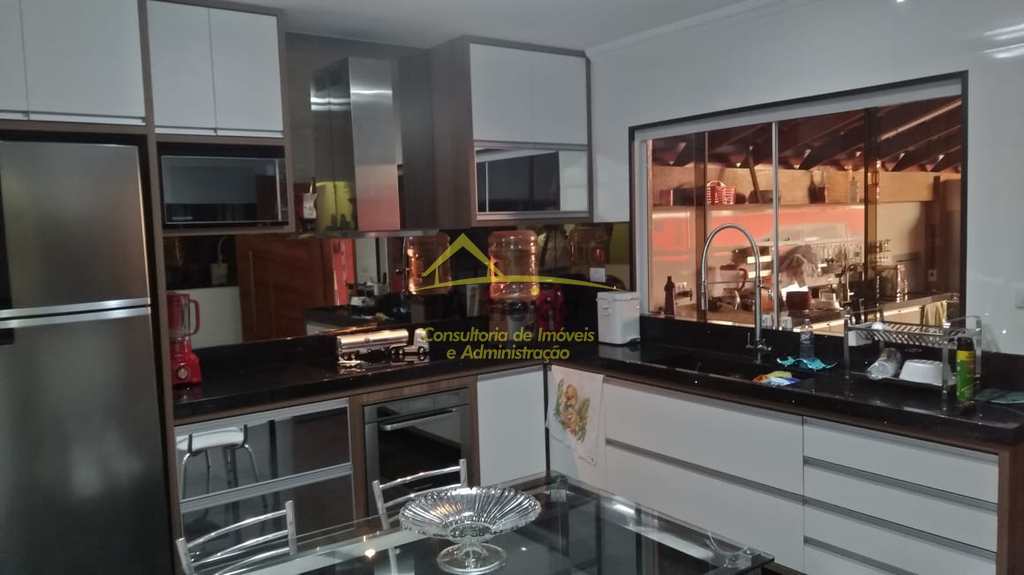 Casa em Cubatão, no bairro Parque São Luis