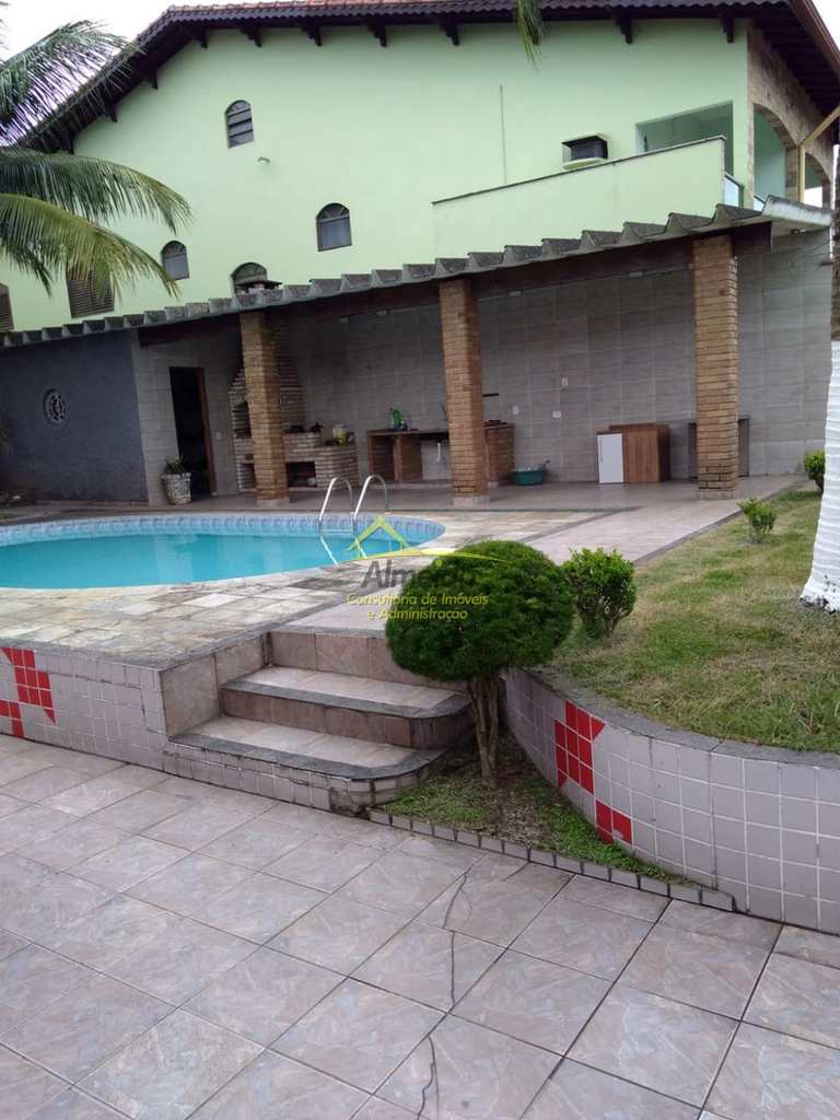 Casa em Cubatão, no bairro Vila Ponte Nova