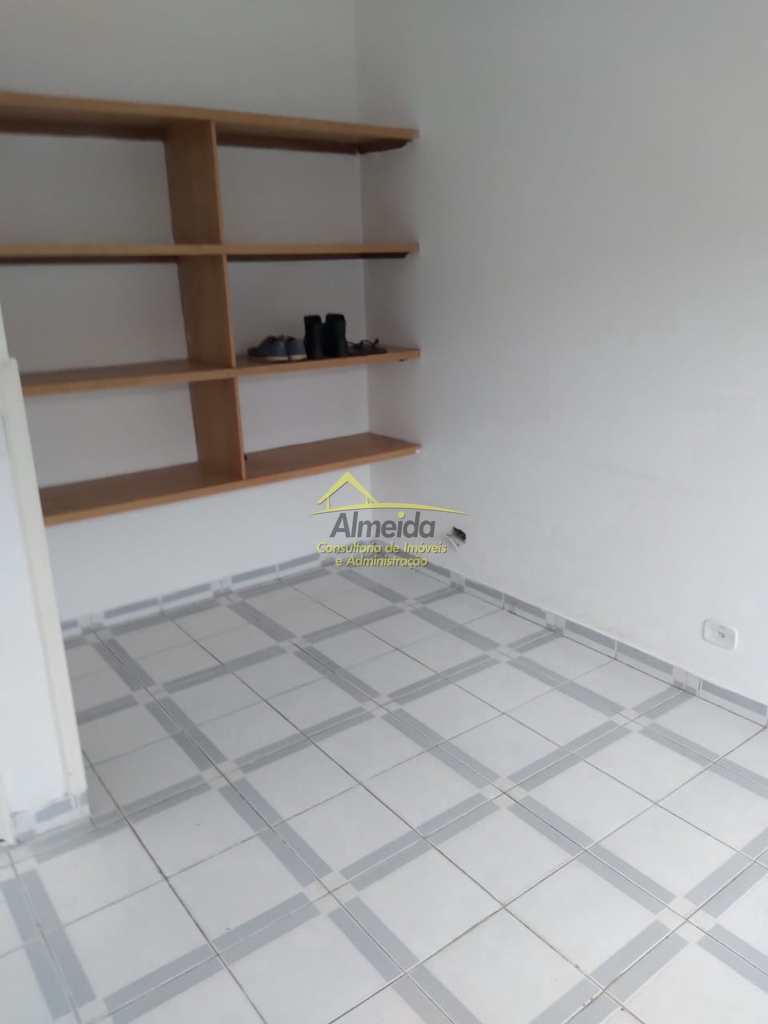 Casa em Cubatão, no bairro Vila Ponte Nova
